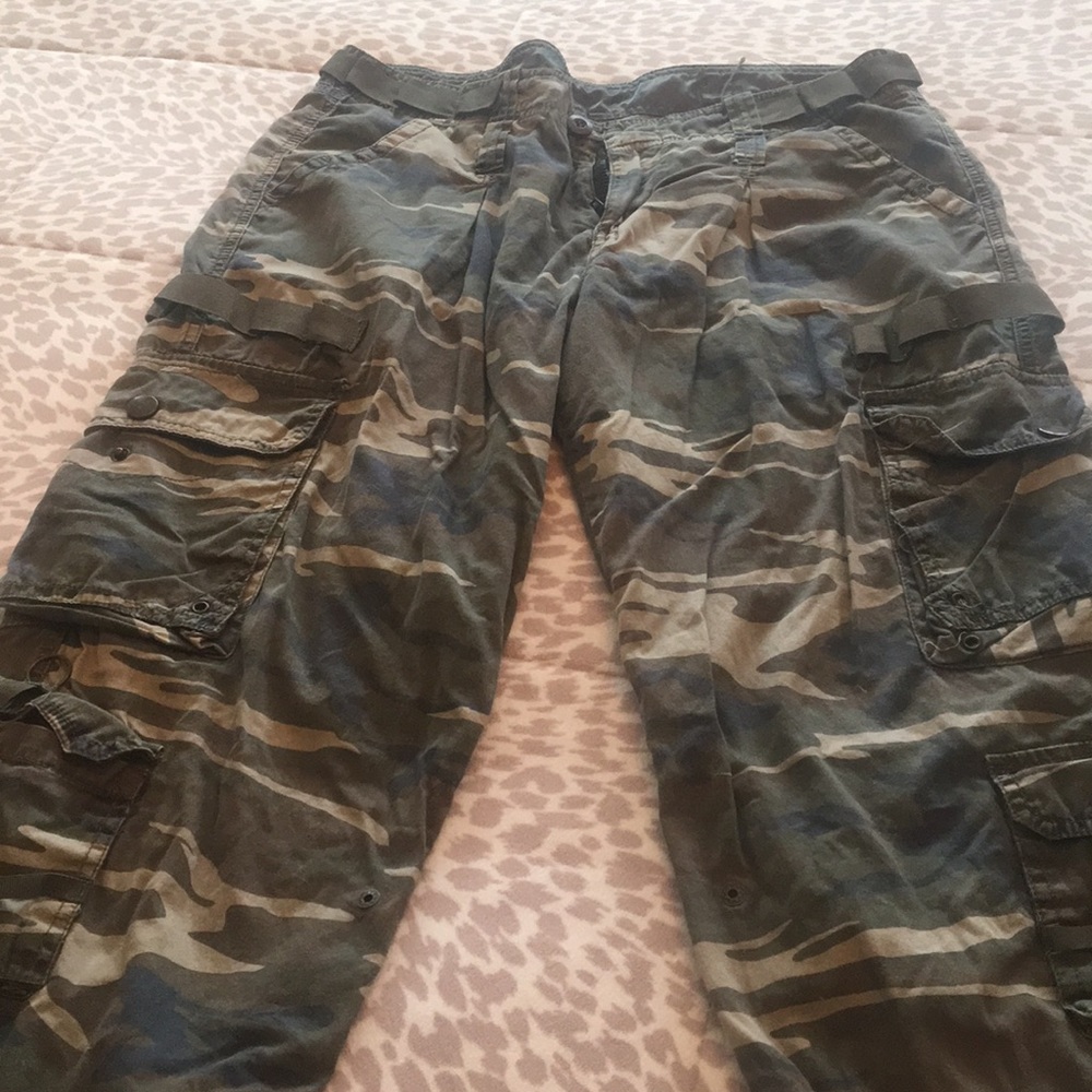 Awesome Camo pants, Large🖤
